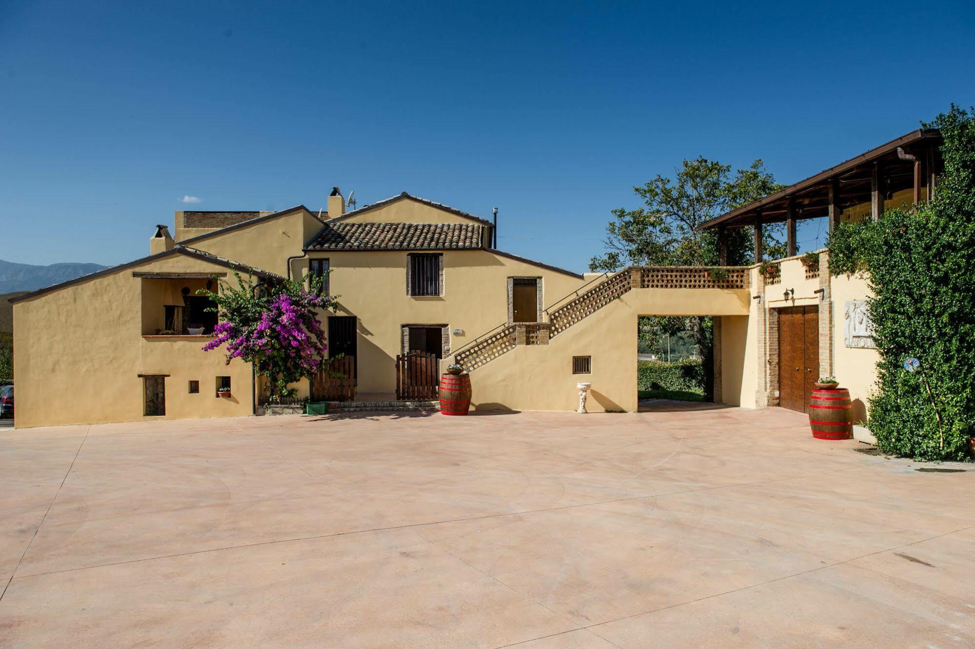 Masseria Del Vino Loreto Aprutino Exterior foto